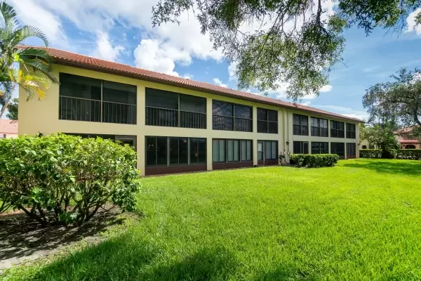 760 Avenida Estancia Unit 224H, Venice, Florida 34292, 2 Bedrooms Bedrooms, ,2 BathroomsBathrooms,Condo,Seasonal Rental,Avenida Estancia,1964