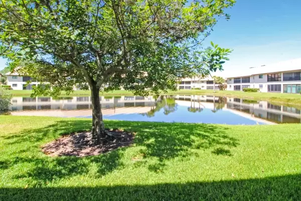 420 Mission Trail E Unit E, Venice, Florida 34285, 2 Bedrooms Bedrooms, ,2 BathroomsBathrooms,Condo,Seasonal Rental,Mission Trail E,1973