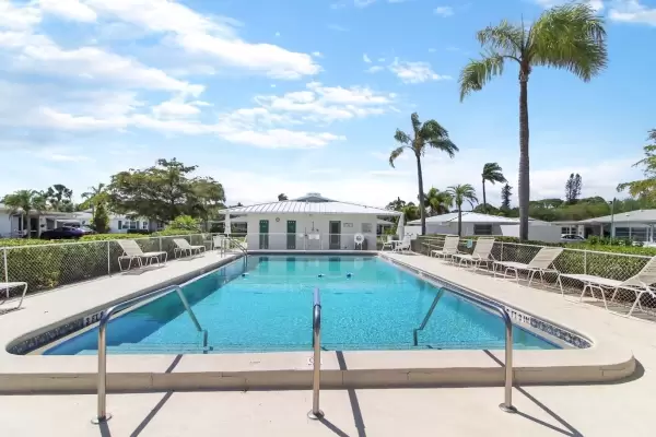 100 The Corso, Venice, Florida 34285, 2 Bedrooms Bedrooms, ,2 BathroomsBathrooms,Villa,Seasonal Rental,The Corso ,2514