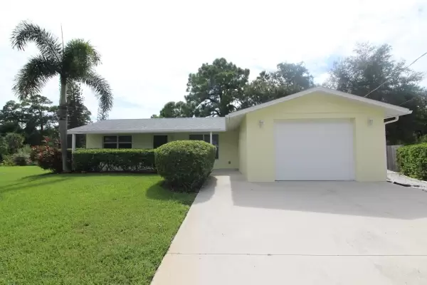 303 Channel Lane, Nokomis, Florida 34275, 2 Bedrooms Bedrooms, ,2 BathroomsBathrooms,Single Family Home,Seasonal Rental,Channel Lane,2616