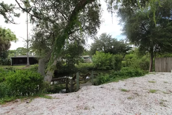 303 Channel Lane, Nokomis, Florida 34275, 2 Bedrooms Bedrooms, ,2 BathroomsBathrooms,Single Family Home,Seasonal Rental,Channel Lane,2616