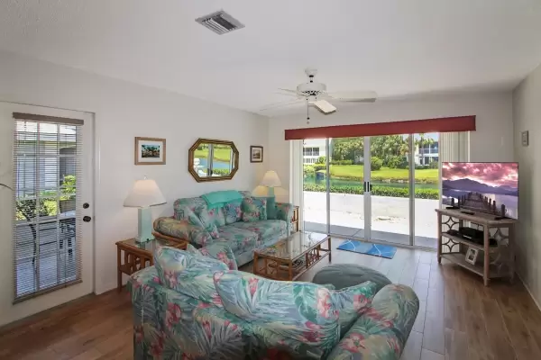 445 Wexford Circle, Venice, Florida 34293, 2 Bedrooms Bedrooms, ,2 BathroomsBathrooms,Villa,Seasonal Rental,Wexford Circle ,2658