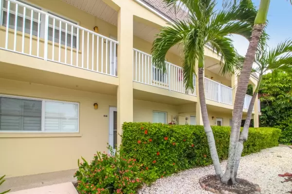 1400 Tarpon Center Dr 117, Venice, Florida 34285, 2 Bedrooms Bedrooms, ,2 BathroomsBathrooms,Condo,Seasonal Rental,Tarpon Center Dr ,2671