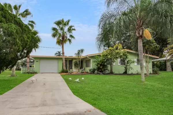 408 Pine Tree Terrace, Venice, Florida 34293, 3 Bedrooms Bedrooms, ,2 BathroomsBathrooms,Single Family Home,Seasonal Rental,Pine Tree Terrace,2683