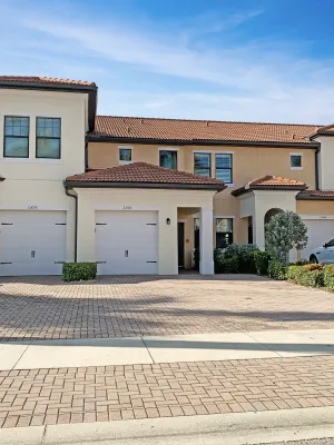 23100 Banbury Way, Venice, Florida 34293, 2 Bedrooms Bedrooms, ,2 BathroomsBathrooms,Condo,Seasonal Rental,Banbury Way,2715