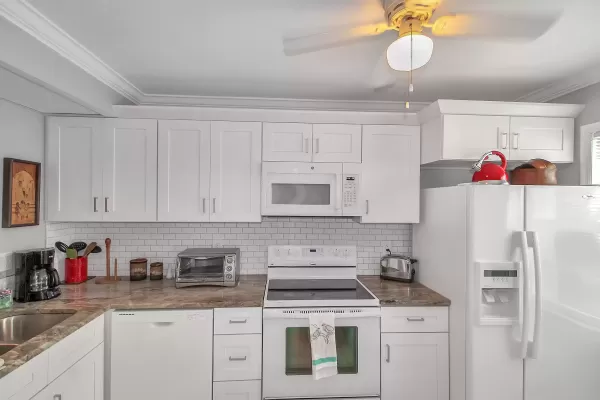 731 Capri Isles Blvd #115, Venice, Florida 34292, 2 Bedrooms Bedrooms, ,2 BathroomsBathrooms,Condo,Seasonal Rental,Capri Isles Blvd ,2741