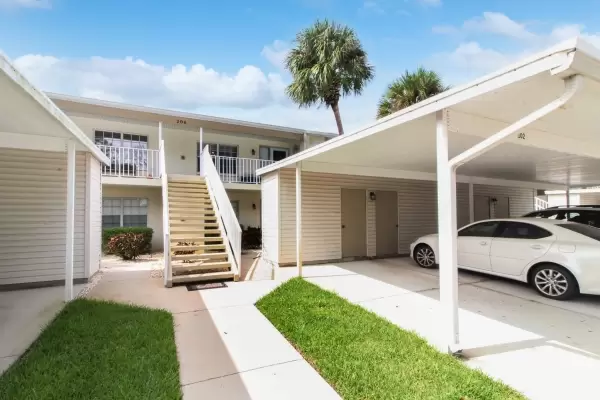 206 Silver Lake Dr #102, Venice, Florida 34285, 2 Bedrooms Bedrooms, ,2 BathroomsBathrooms,Condo,Seasonal Rental,Silver Lake Dr ,2756