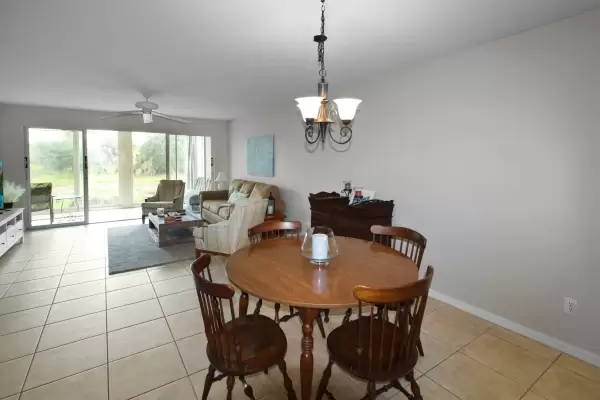 206 Silver Lake Dr #102, Venice, Florida 34285, 2 Bedrooms Bedrooms, ,2 BathroomsBathrooms,Condo,Seasonal Rental,Silver Lake Dr ,2756