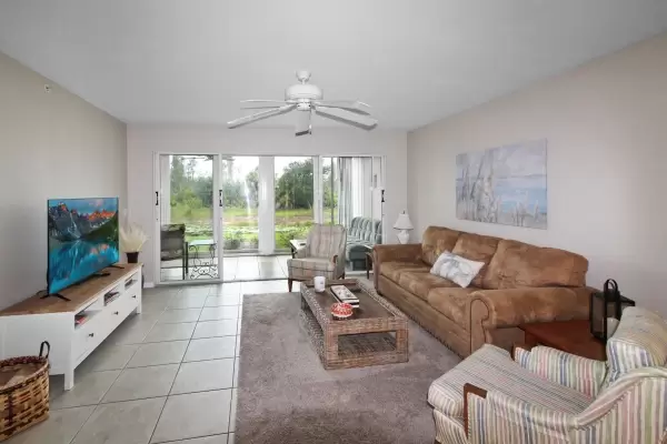 206 Silver Lake Dr #102, Venice, Florida 34285, 2 Bedrooms Bedrooms, ,2 BathroomsBathrooms,Condo,Seasonal Rental,Silver Lake Dr ,2756