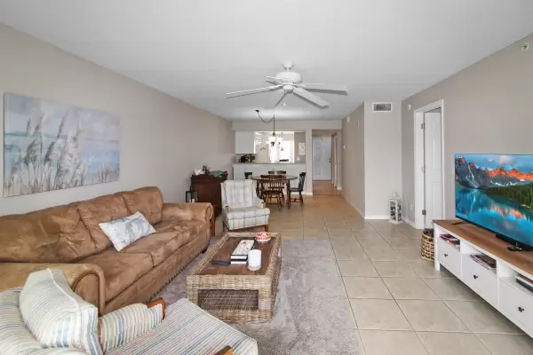 206 Silver Lake Dr #102, Venice, Florida 34285, 2 Bedrooms Bedrooms, ,2 BathroomsBathrooms,Condo,Seasonal Rental,Silver Lake Dr ,2756