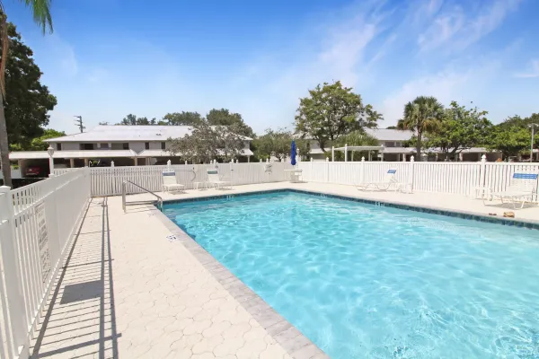 918 Capri Isles Blvd #208, Venice, Florida 34292, 2 Bedrooms Bedrooms, ,2 BathroomsBathrooms,Condo,Annual Rental,Capri Isles Blvd,2800