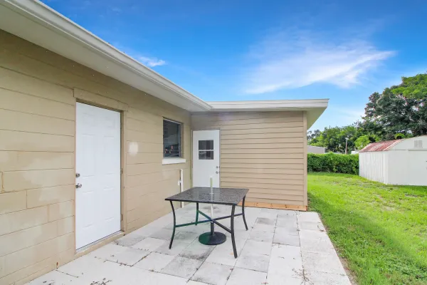 215 Pecan Ln, Nokomis, Florida 34275, 2 Bedrooms Bedrooms, ,1 BathroomBathrooms,Single Family Home,Seasonal Rental,Pecan Ln ,2846