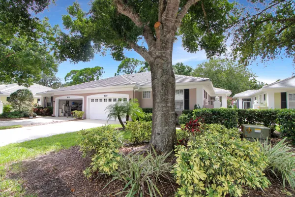 906 Barclay Ct, Venice, Florida 34293, 2 Bedrooms Bedrooms, ,2 BathroomsBathrooms,Villa,Seasonal Rental,Barclay Ct ,2874