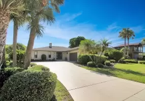 720 Valencia Rd, Venice, Florida 34285, 3 Bedrooms Bedrooms, ,2 BathroomsBathrooms,Single Family Home,Seasonal Rental,Valencia Rd,2934