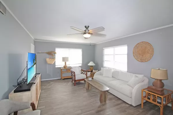 616 Flamingo Dr 201, Venice, Florida 34285, 1 Bedroom Bedrooms, ,1 BathroomBathrooms,Condo,Seasonal Rental,Flamingo Dr,2940