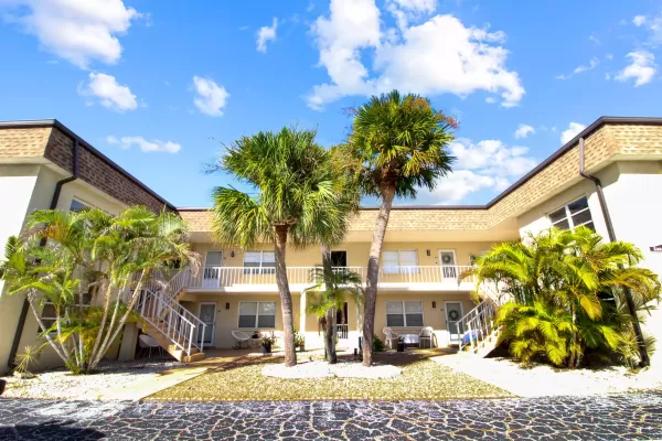 616 Flamingo Dr 201, Venice, Florida 34285, 1 Bedroom Bedrooms, ,1 BathroomBathrooms,Condo,Seasonal Rental,Flamingo Dr,2940
