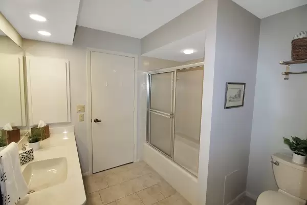 720 Valencia Rd, Venice, Florida 34285, 3 Bedrooms Bedrooms, ,2 BathroomsBathrooms,Single Family Home,Seasonal Rental,Valencia Rd,2972