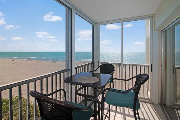 1150 Tarpon Center Dr #409, Venice, Florida 34285, 2 Bedrooms Bedrooms, ,2 BathroomsBathrooms,Condo,Seasonal Rental,Tarpon Center Dr ,3021
