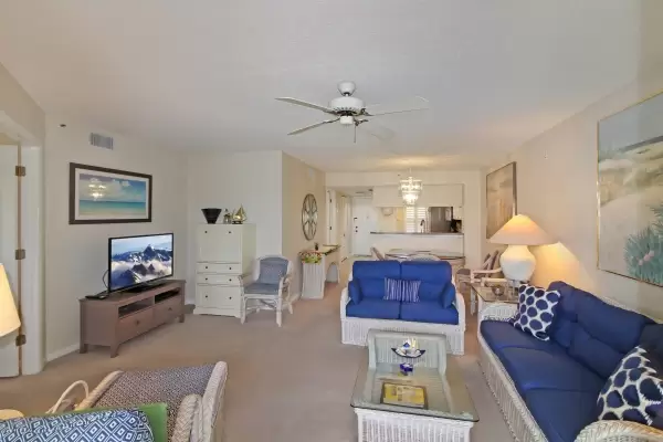 928 Wexford Blvd, Venice, Florida 34293, 2 Bedrooms Bedrooms, ,2 BathroomsBathrooms,Condo,Seasonal Rental,Wexford Blvd,3023