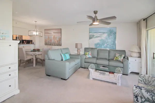 928 Wexford Blvd, Venice, Florida 34293, 2 Bedrooms Bedrooms, 0 ,2 BathroomsBathrooms,Condo,Seasonal Rental,Wexford Blvd,3023