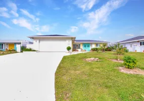 2353 Bal Harbour Dr, Venice, Florida 34293, 2 Bedrooms Bedrooms, ,2 BathroomsBathrooms,Single Family Home,Seasonal Rental,Bal Harbour Dr ,3035