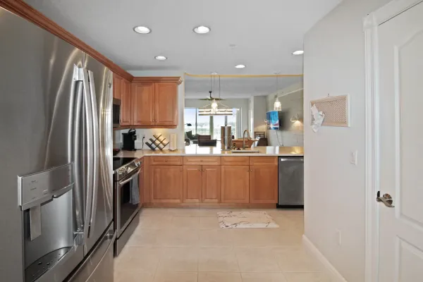 157 Tampa Ave E Unit 506, Venice, Florida 34285, 2 Bedrooms Bedrooms, ,2 BathroomsBathrooms,Condo,Seasonal Rental,Tampa Ave E,3041