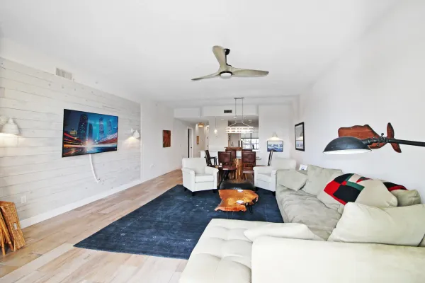 157 Tampa Ave E Unit 506, Venice, Florida 34285, 2 Bedrooms Bedrooms, ,2 BathroomsBathrooms,Condo,Seasonal Rental,Tampa Ave E,3041