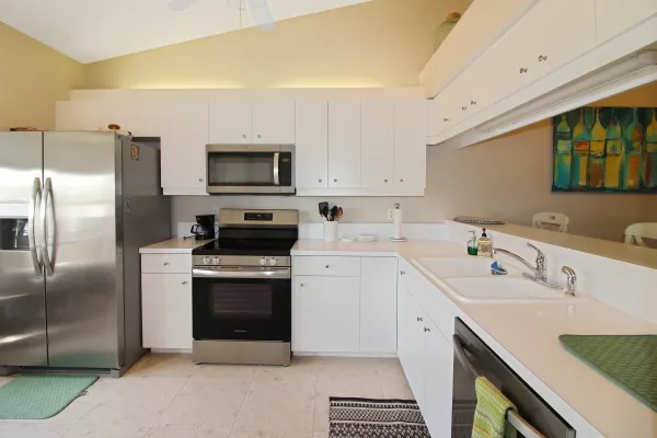 905 Addington Ct #202, Venice, Florida 34293, 2 Bedrooms Bedrooms, ,2 BathroomsBathrooms,Condo,Seasonal Rental,Addington Ct ,3052