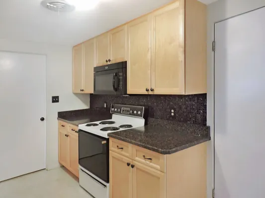 3565 Sterling Rd, Venice, Florida 34293, 2 Bedrooms Bedrooms, ,2 BathroomsBathrooms,Single Family Home,Annual Rental,Sterling Rd,3056