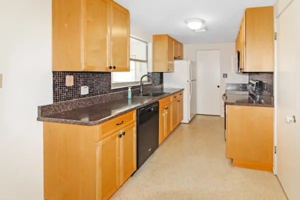 3565 Sterling Rd, Venice, Florida 34293, 2 Bedrooms Bedrooms, 0 ,2 BathroomsBathrooms,Single Family Home,Annual Rental,Sterling Rd,3056