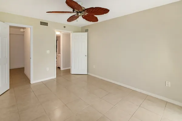 104 Capri Isles Blvd 107, Venice, Florida 34292, 1 Bedroom Bedrooms, ,1 BathroomBathrooms,Condo,Annual Rental,Capri Isles Blvd,3078