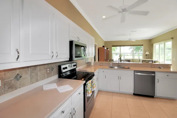 800 Coral Bean Cove, Venice, Florida 34293, 3 Bedrooms Bedrooms, ,2 BathroomsBathrooms,Single Family Home,Seasonal Rental,Coral Bean Cove ,3085