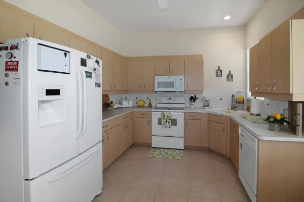 843 Chalmers Dr, Venice, Florida 34293, 2 Bedrooms Bedrooms, ,2 BathroomsBathrooms,Single Family Home,Seasonal Rental,Chalmers Dr,3088