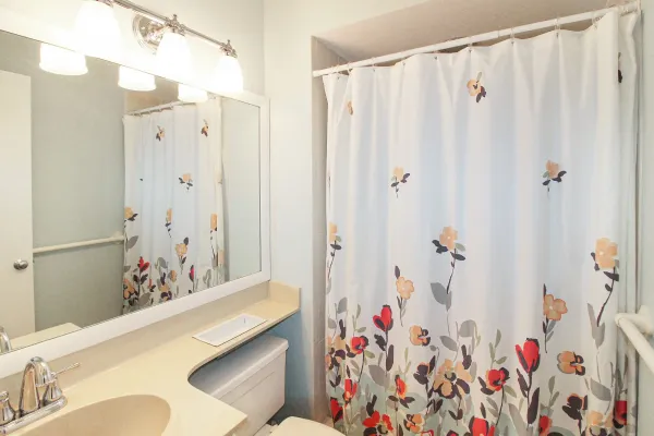 216 Woodland Dr, Osprey, Florida 34229, 2 Bedrooms Bedrooms, ,2 BathroomsBathrooms,Condo,Annual Rental,Woodland Dr,3090