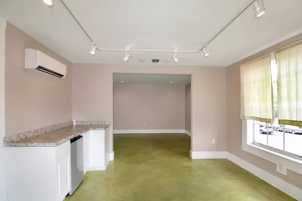 925 Tamiami Trl. S #201, Venice, Florida 34285, 1 Bedroom Bedrooms, ,1 BathroomBathrooms,Condo,Annual Rental,Tamiami Trl. S,3092