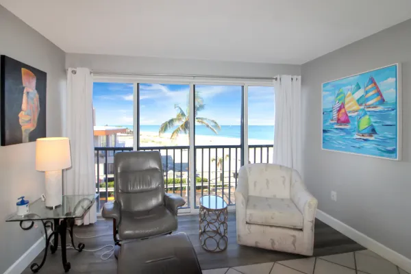 1400 Tarpon Center Dr #304, Venice, Florida 34285, 2 Bedrooms Bedrooms, ,2 BathroomsBathrooms,Condo,Seasonal Rental,Tarpon Center Dr ,3093