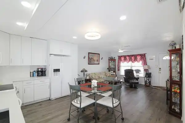 816 Harbor Drive S, Venice, Florida 34285, 2 Bedrooms Bedrooms, ,2 BathroomsBathrooms,Duplex,Seasonal Rental,Harbor Drive S,3095