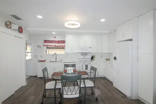 816 Harbor Drive S, Venice, Florida 34285, 2 Bedrooms Bedrooms, ,2 BathroomsBathrooms,Duplex,Seasonal Rental,Harbor Drive S,3095