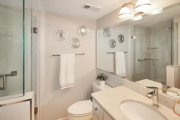 1555 Tarpon Center Dr IW260, Venice, Florida 34285, 2 Bedrooms Bedrooms, 0 ,2 BathroomsBathrooms,Condo,Seasonal Rental,Tarpon Center Dr ,3104