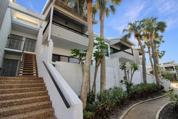 1555 Tarpon Center Dr IW260, Venice, Florida 34285, 2 Bedrooms Bedrooms, 0 ,2 BathroomsBathrooms,Condo,Seasonal Rental,Tarpon Center Dr ,3104
