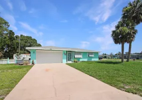 391 Gulfbreeze Blvd, Venice, Florida 34293, 3 Bedrooms Bedrooms, ,2 BathroomsBathrooms,Single Family Home,Annual Rental,Gulfbreeze,3107