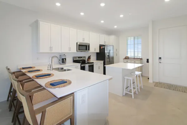 17655 Opal Sand #404, Venice, Florida 34293, 2 Bedrooms Bedrooms, 0 ,2 BathroomsBathrooms,Condo,Seasonal Rental,Opal Sand,3147
