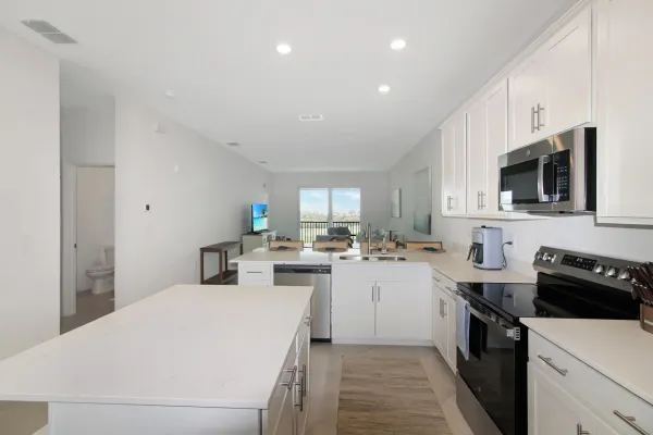 17655 Opal Sand #404, Venice, Florida 34293, 2 Bedrooms Bedrooms, 0 ,2 BathroomsBathrooms,Condo,Seasonal Rental,Opal Sand,3147