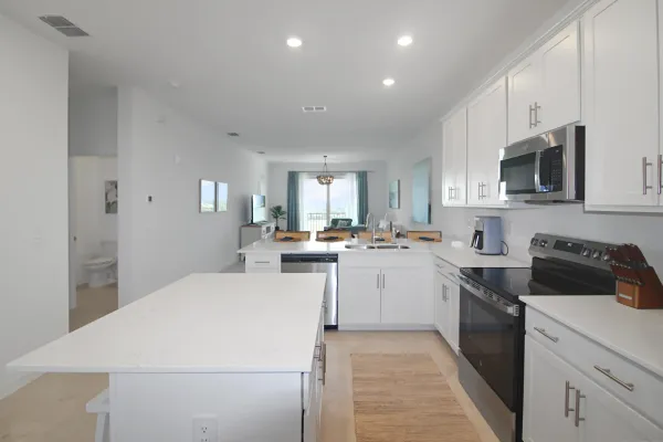 17655 Opal Sand #404, Venice, Florida 34293, 2 Bedrooms Bedrooms, 0 ,2 BathroomsBathrooms,Condo,Seasonal Rental,Opal Sand,3147