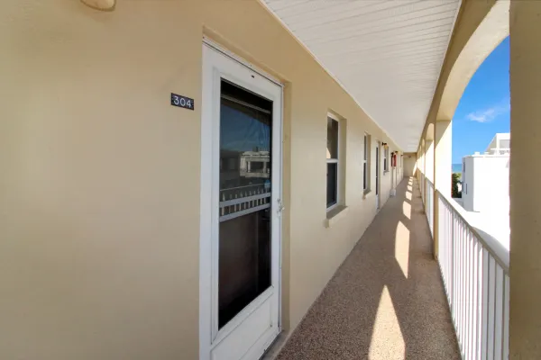 1400 Tarpon Center Dr #304, Venice, Florida 34285, 2 Bedrooms Bedrooms, 0 ,2 BathroomsBathrooms,Condo,Seasonal Rental,Tarpon Center Dr ,3156