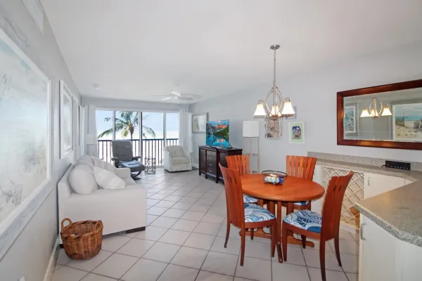 1400 Tarpon Center Dr #304, Venice, Florida 34285, 2 Bedrooms Bedrooms, 0 ,2 BathroomsBathrooms,Condo,Seasonal Rental,Tarpon Center Dr ,3156