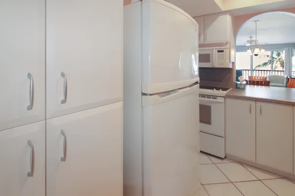 1400 Tarpon Center Dr #304, Venice, Florida 34285, 2 Bedrooms Bedrooms, 0 ,2 BathroomsBathrooms,Condo,Seasonal Rental,Tarpon Center Dr ,3156