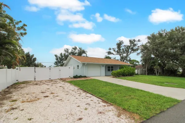 1616 Jupiter Rd, Venice, Florida 34293, 2 Bedrooms Bedrooms, 0 ,2 BathroomsBathrooms,Single Family Home,Annual Rental,Jupiter Rd,3172