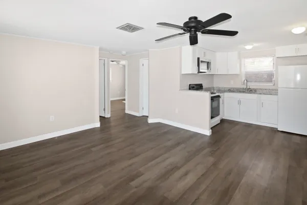 476 Tanager Rd, Venice, Florida 34293, 3 Bedrooms Bedrooms, 0 ,2 BathroomsBathrooms,Single Family Home,Annual Rental,Tanager Rd ,3180