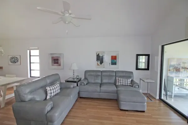 918 Capri Isles Blvd #208, Venice, Florida 34292, 2 Bedrooms Bedrooms, 0 ,2 BathroomsBathrooms,Condo,Annual Rental,Capri Isles Blvd ,3192